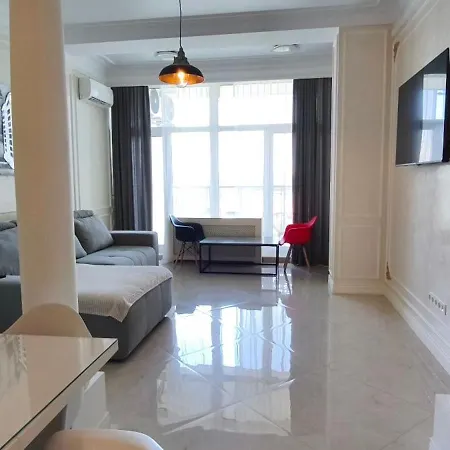 Apartment Near The Sea- Arcadia - аркадийский дворец *